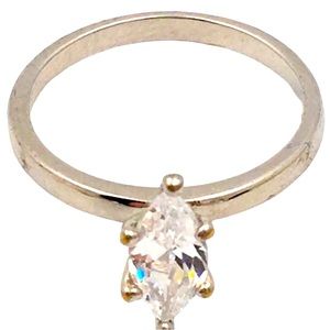 Nevada 💍 Silver Crystal Stone Size 8